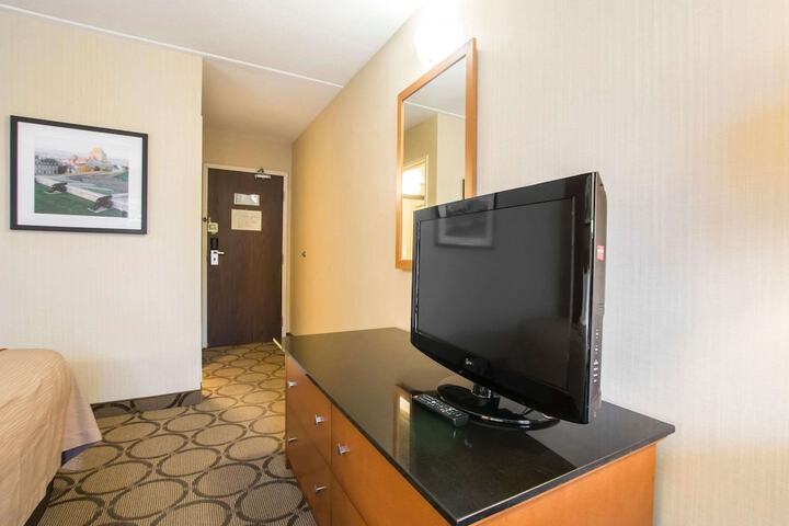 Room 29 of 48