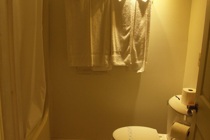 Room 36 of 43