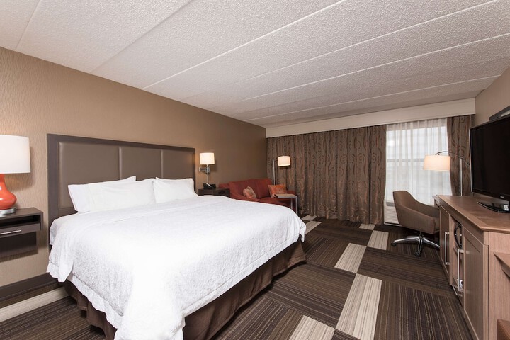 Room 22 of 40