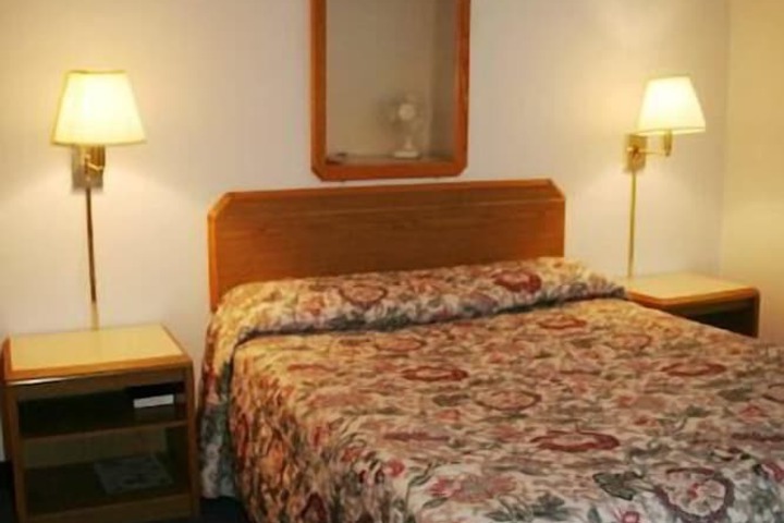 Room 22 of 27