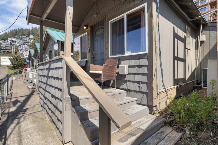 Oceanside Ocean Front Cabins