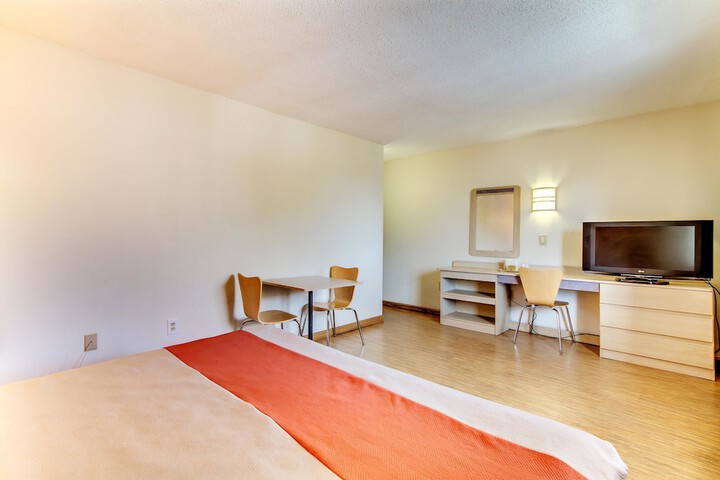 Room 22 of 31