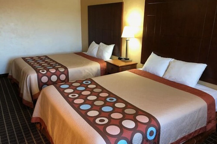 Room 11 of 31