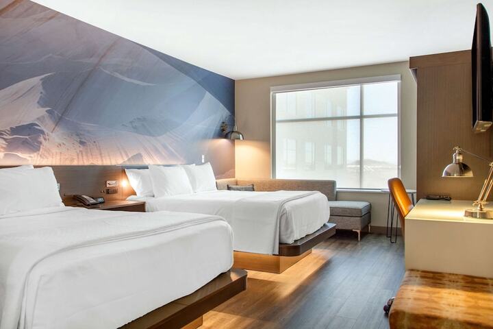 Room 46 of 89