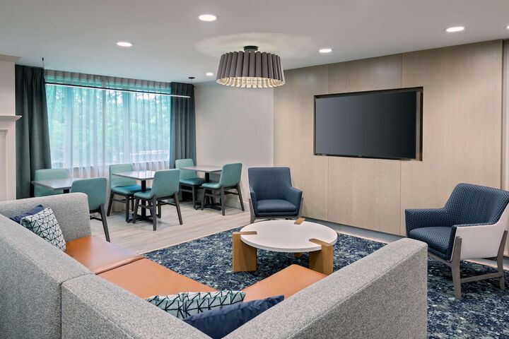 Hotel Interior 10 of 36