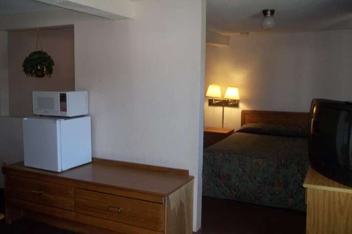 Room 38 of 62