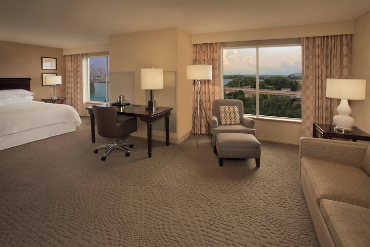 Room 15 of 37