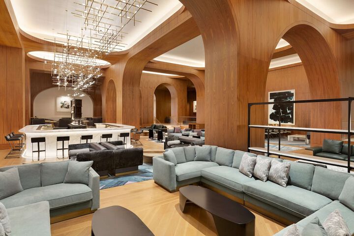 Lounge 267 of 278