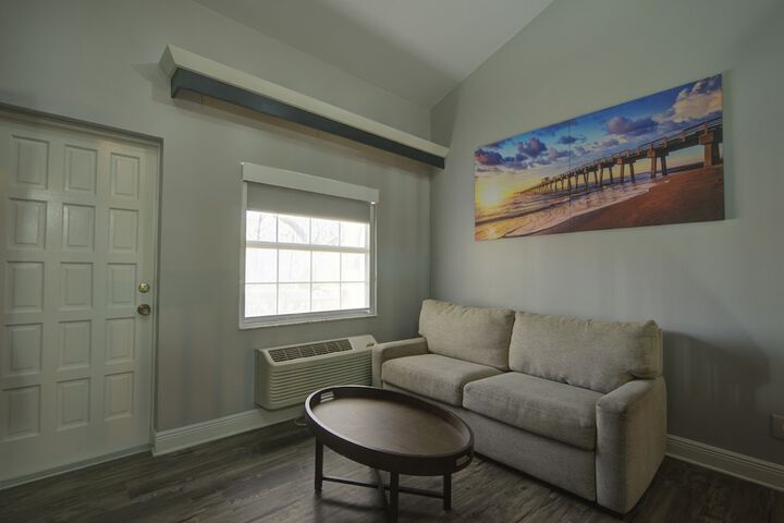 Room 40 of 73