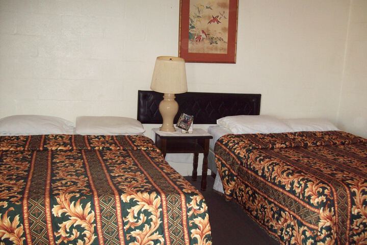 Room 26 of 40