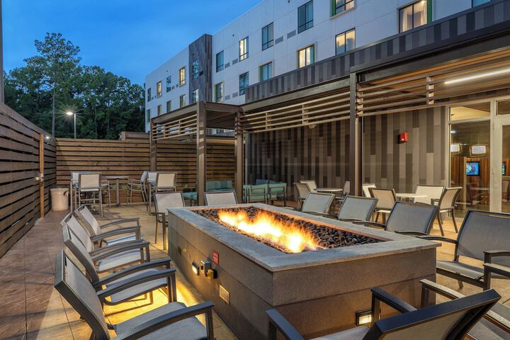 Courtyard by Marriott Charleston-North Charleston