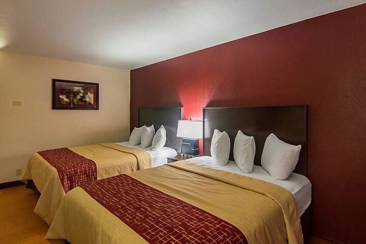 Room 13 of 26