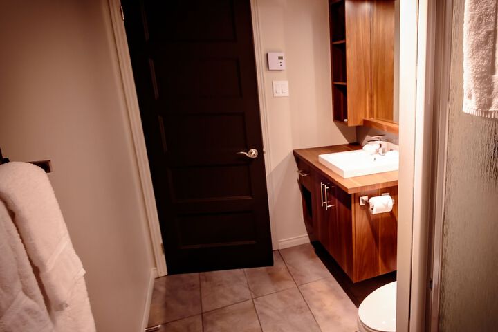 Room 30 of 59