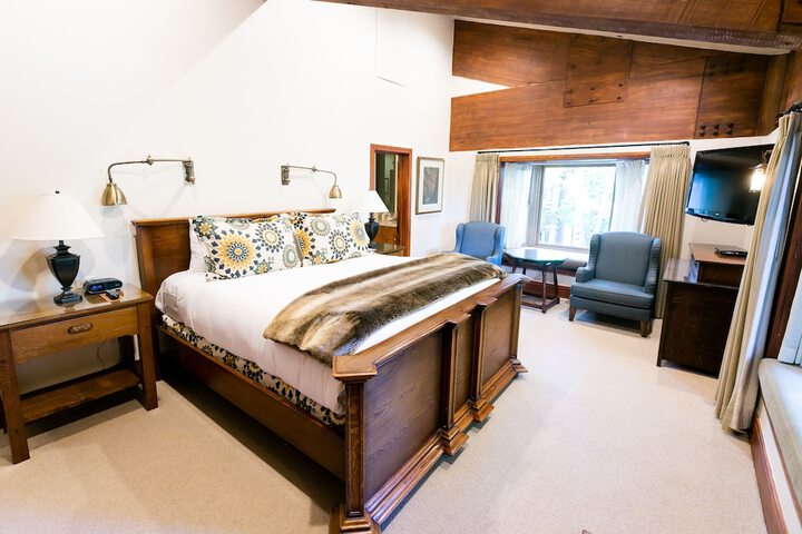 Stein Eriksen Lodge