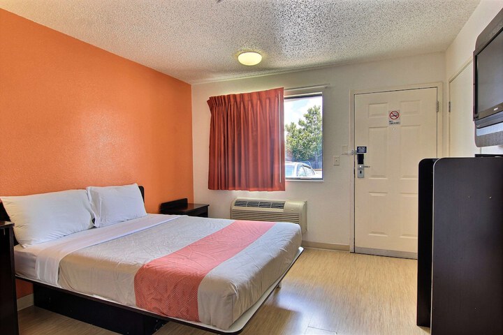Motel 6 Austin TX - North Central