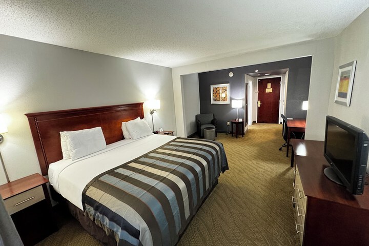 Wingate by Wyndham Chesapeake