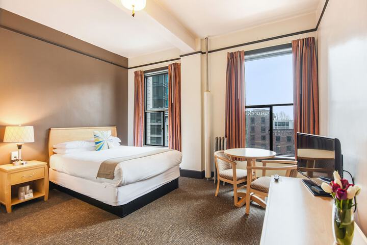 Room 15 of 24