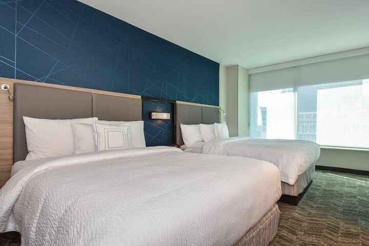 Room 15 of 38