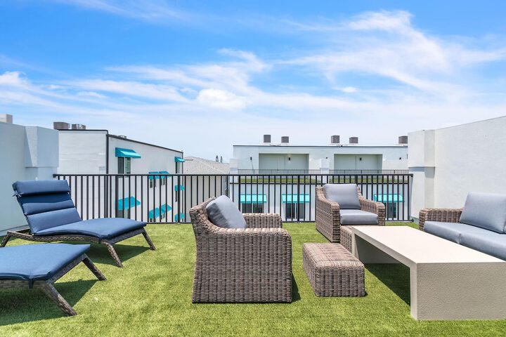 Azul Townhomes A4 - Sunset