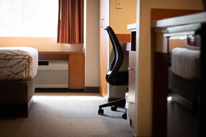 Room 18 of 46