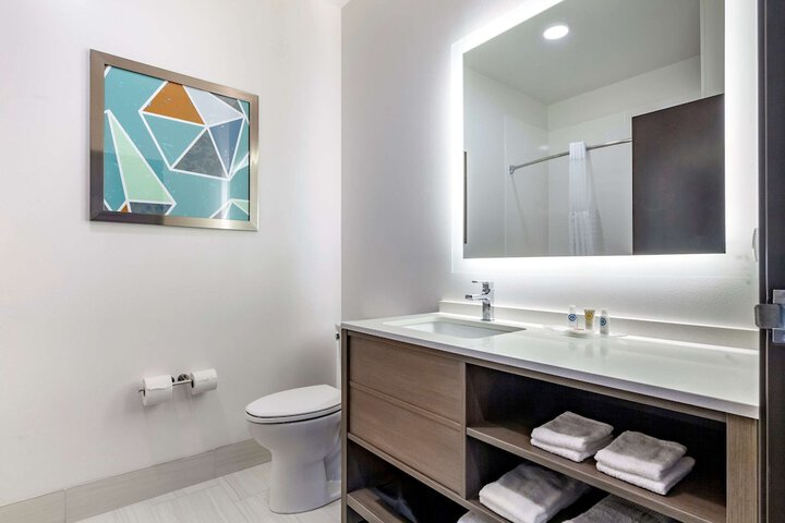 Comfort Suites Cottage Grove – Madison