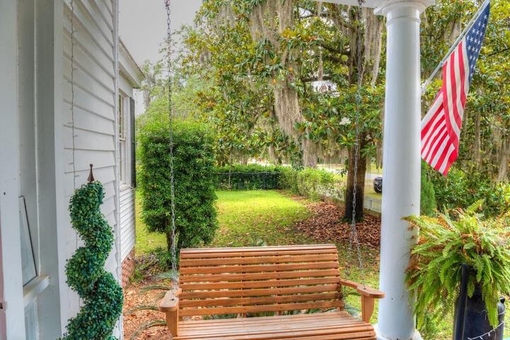 Property Grounds 34 of 38