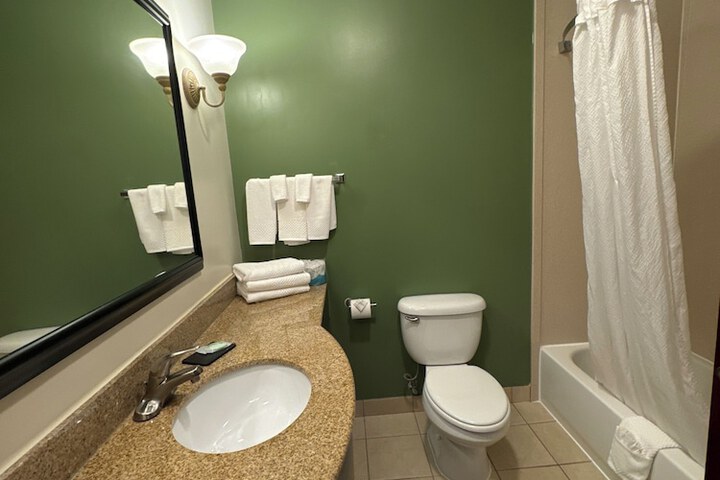 Sleep Inn & Suites Manchester near Arnold AFB