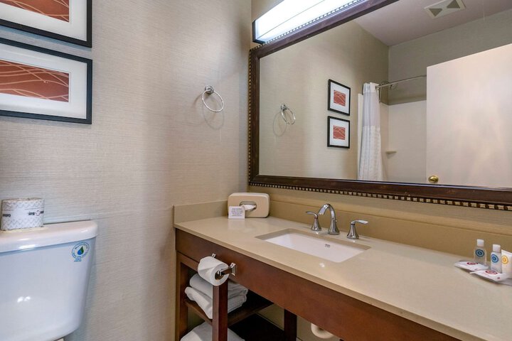 Room 21 of 36