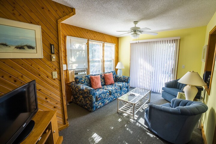 Ocracoke Harbor Inn