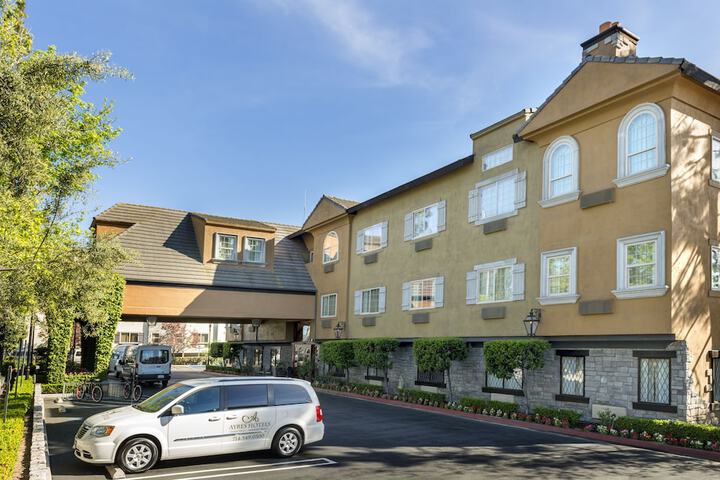 Ayres Hotel Costa Mesa / Newport Beach