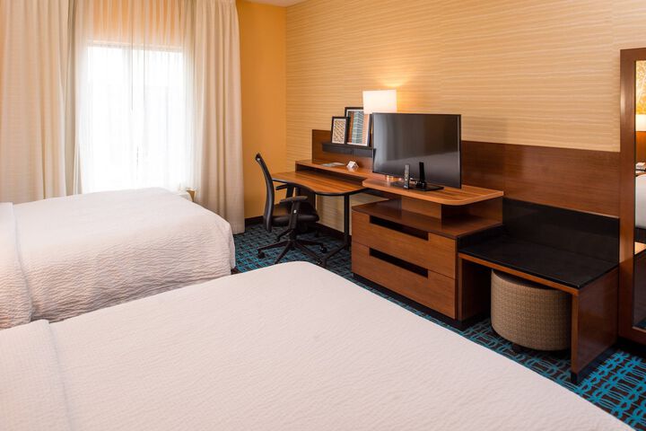 Fairfield Inn & Suites St. Louis Westport