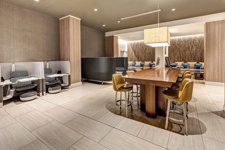 Hotel 14 of 139