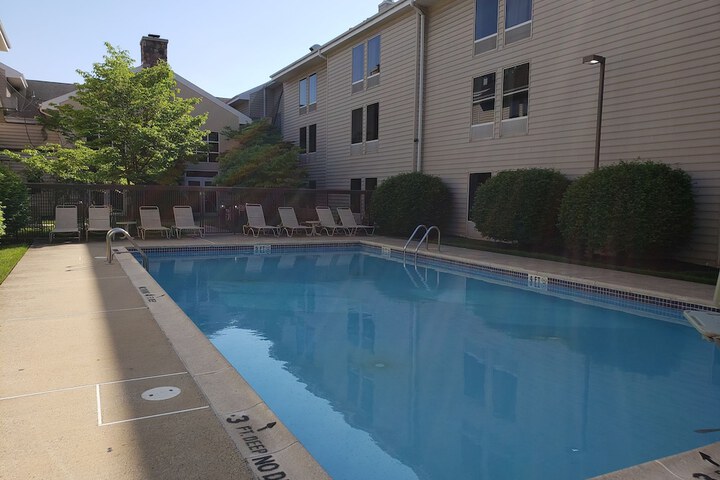 Pool 16 of 169