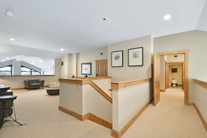Grand Summit Hotel - Canyons Village a RockResort