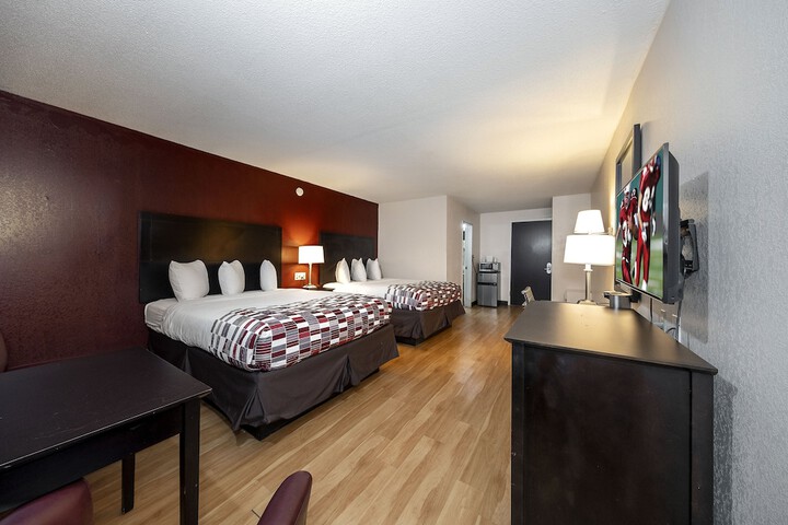 Room 18 of 27
