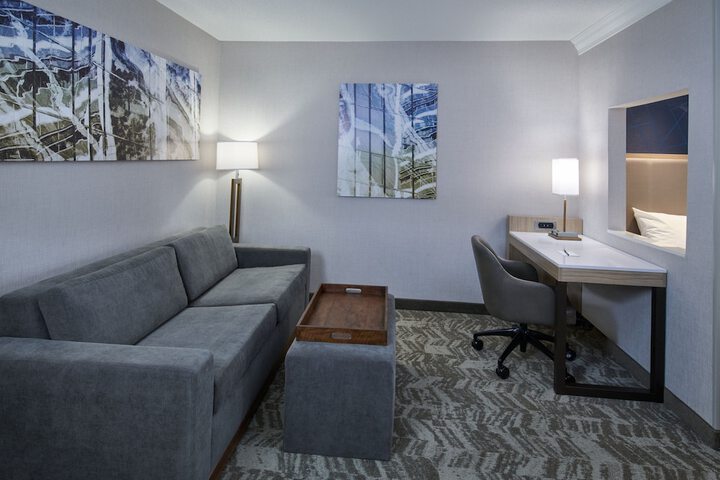 Room 13 of 24