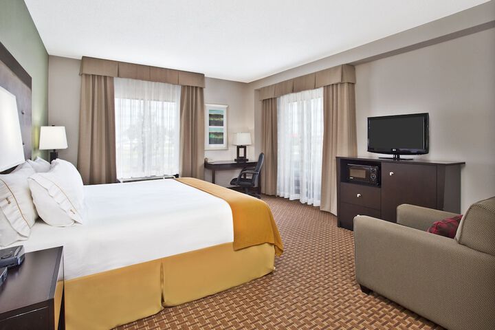 Holiday Inn Express Hotel & Suites Harrington-Dover area DE by IHG