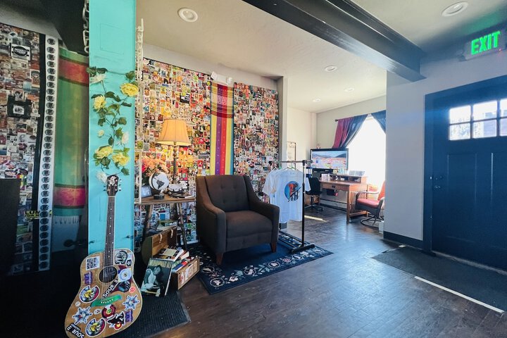 Treeline Hostel