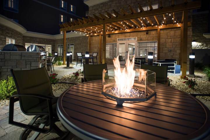 Terrace/Patio 36 of 37