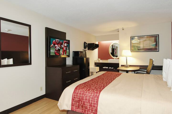 Room 14 of 26