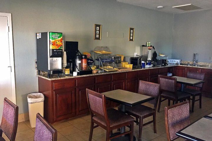 Breakfast/Coffee Service 14 of 18