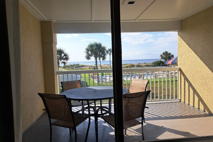 Days Inn & Suites by Wyndham Jekyll Island