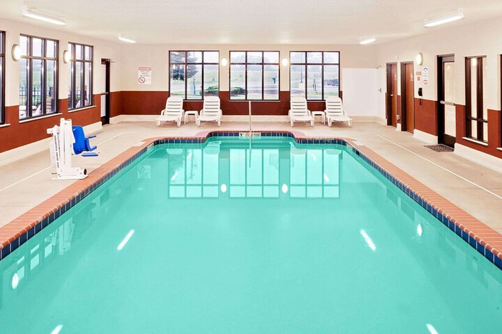 Pool 2 of 19