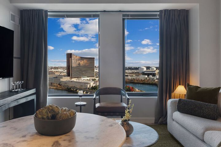 Hyatus Designer Residences Somerville