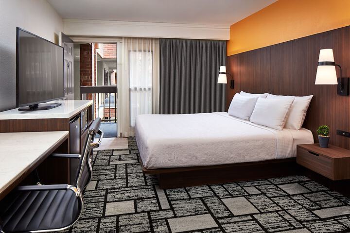 Best Western Plus Meridian Inn & Suites Anaheim-Orange