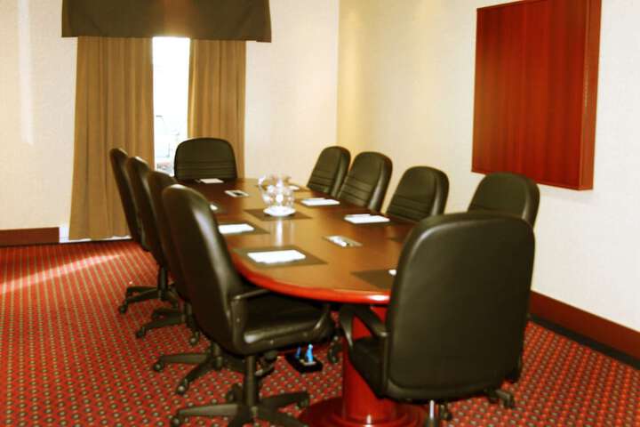 Hampton Inn & Suites by Hilton Laval
