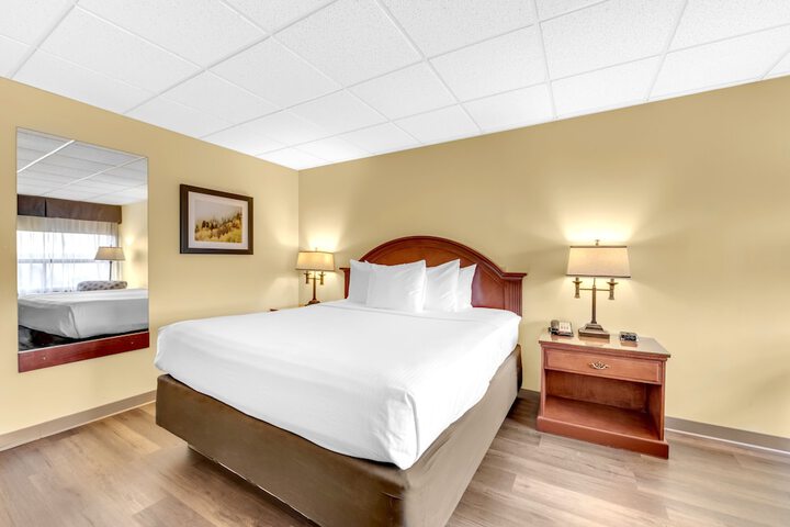 The Academy Hotel Colorado Springs