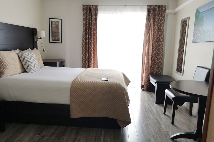 Room 7 of 16