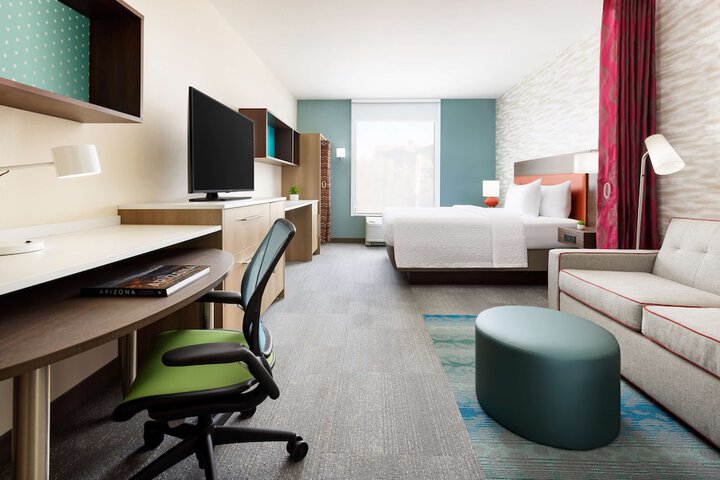 Room 32 of 62
