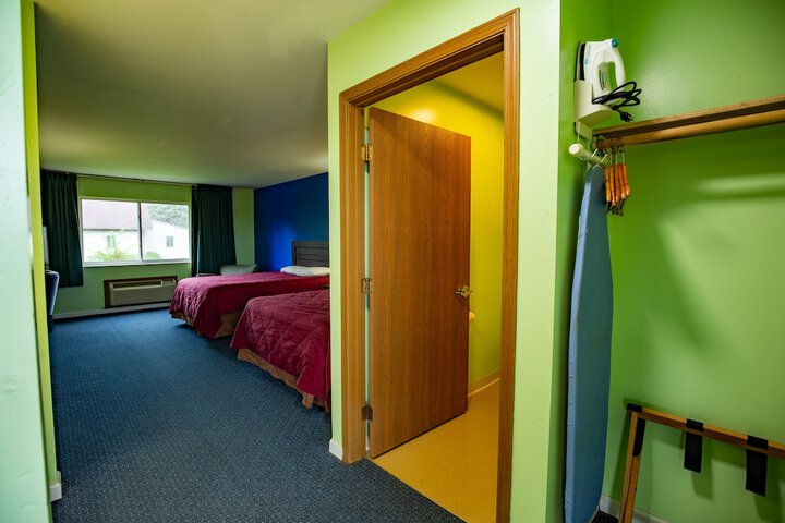 Room 18 of 24